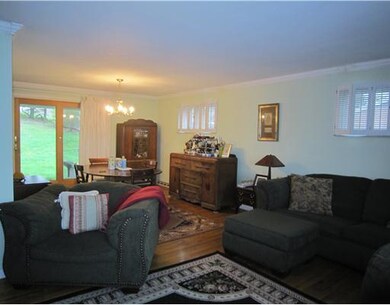Dining Room. What a nice floor plan with Anderson 
