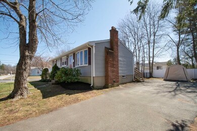 11 Brooks Rd, Rockland, MA 02370 - photo 4