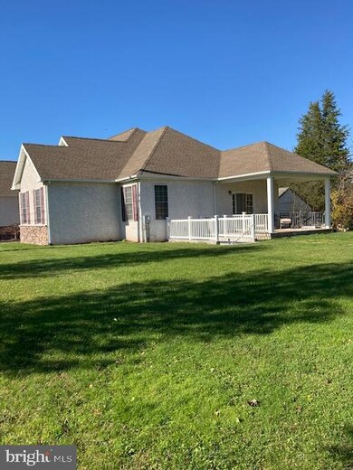 37 Allegheny St, Boyertown, PA 19512 - photo 4