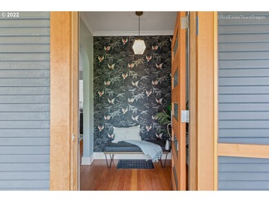 5027 NE 14th Ave, Portland, OR 97211 - photo 4