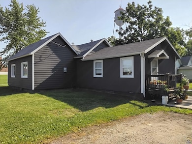 309 W Lake St, Mc Louth, KS 66054 - photo 6