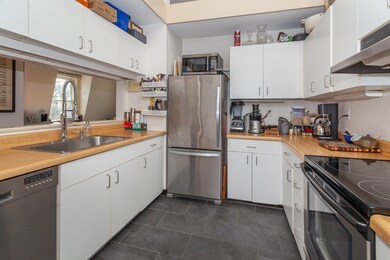 87 Lakeview Ave unit R, Cambridge, MA 02138 - photo 2