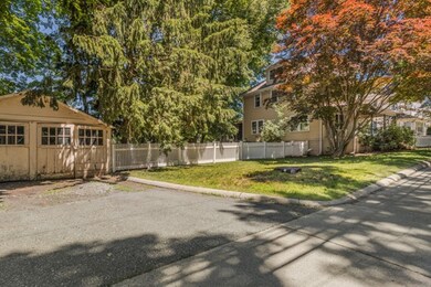 77 Auburndale Ave, West Newton, MA 02465 - photo 3