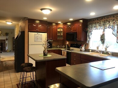 15 Longmeadow Rd, North Dartmouth, MA 02747 - photo 7