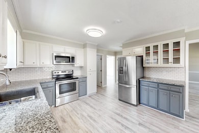 Stainless Steel Appliances!