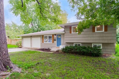 7401 Melrose Ln, Shawnee, KS 66203 - photo 2