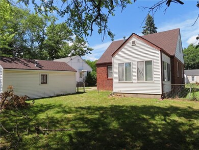 1624 Allison Ave, Des Moines, IA 50314 - photo 4