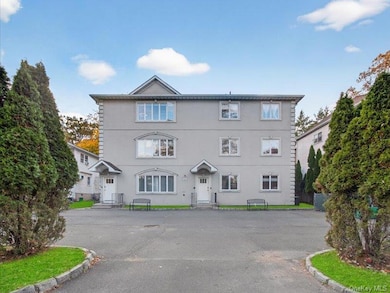 75 Herrick Ave unit 301, Spring Valley, NY 10977 - photo 2