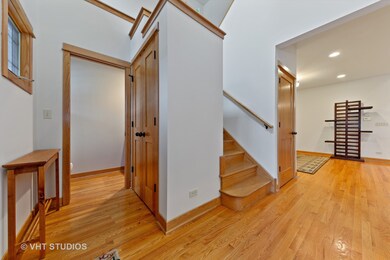 205 N Larch Ave unit 2C, Elmhurst, IL 60126 - photo 5