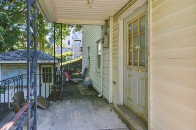 17 Westminster St, Worcester, MA 01605 - photo 5