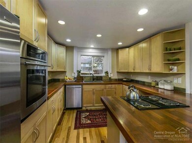 2620 NW Robert Way, Bend, OR 97701 - photo 4