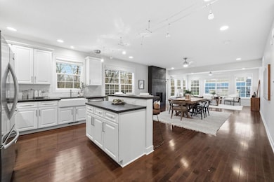 16387 Boston Commons Cir, Clive, IA 50325 - photo 7