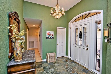 1104 Twin Oaks St, Friendswood, TX 77546 - photo 5