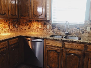 411 W Oak St, Wylie, TX 75098 - photo 7