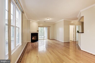 7420 Hindon Cir unit 201, Windsor Mill, MD 21244 - photo 2