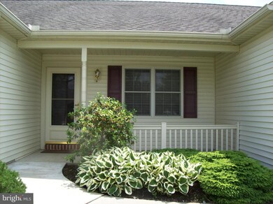 16 Greenbriar Dr, Myerstown, PA 17067 - photo 2