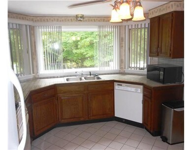 7 Betsy Williams Cir, Johnston, RI 02919 - photo 6