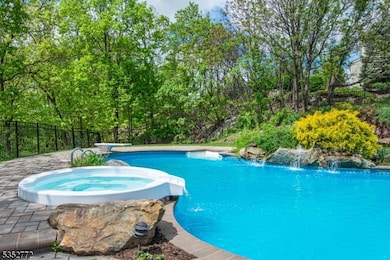 39 Crown View Ct, Sparta, NJ 07871 - photo 7