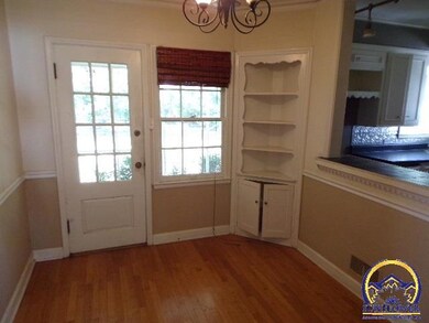 1227 SW Saline St, Topeka, KS 66604 - photo 5