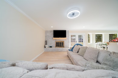 1404 Leach St, Kilgore, TX 75662 - photo 3