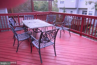 2444 Laura Mark Ln, Herndon, VA 20171 - photo 7