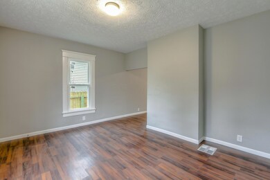 123 N Warren Ave, Columbus, OH 43204 - photo 4