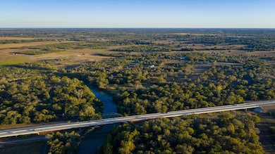 380 Clinton Rd, Cuero, TX 77954 - photo 2