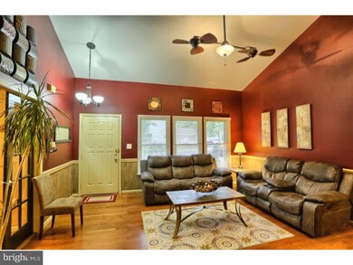 4476 Heron Dr, Reading, PA 19606 - photo 6