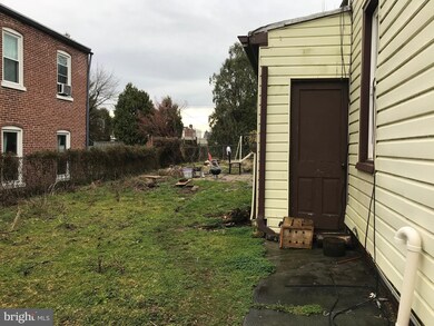 742 Saint Joseph St, Lancaster, PA 17603 - photo 3