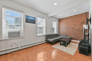 168 F St unit 3, Boston, MA 02127 - photo 2