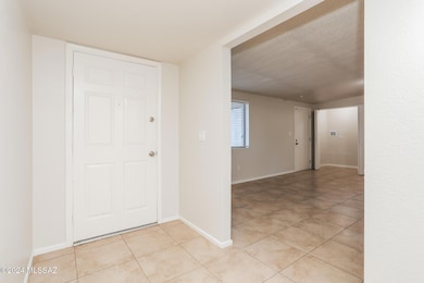 003-photo-foyer-14148046