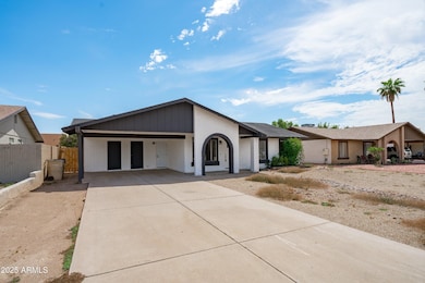 6351 W Mountain View Rd, Glendale, AZ 85302 - photo 3