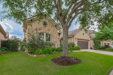 Lake living at its best, gated community, pool/spa