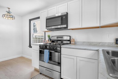 209 W Bates St, Hebron, IN 46341 - photo 7