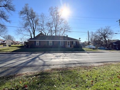 705 W 29th St, Anderson, IN 46016 - photo 2