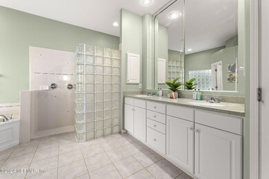 Staged to Sell_MLS_1716 Dartmoor_ (41)