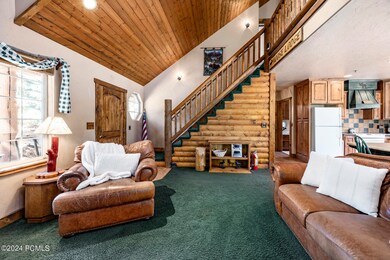 007_6494_aspen_loop_road006_344