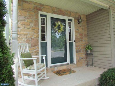 600 Doe Ct, Royersford, PA 19468 - photo 2