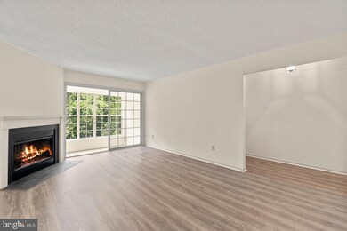 9330 Niki Place unit 201, Manassas, VA 20110 - photo 5