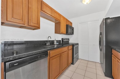 230 Lakeview Dr unit 206, Weston, FL 33326 - photo 6