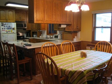 Kitchen/Dining Area