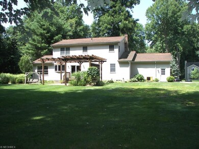 2255 Chimney Ridge Dr, Madison, OH 44057 - photo 5