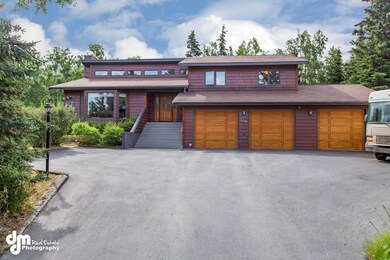 Exterior Front 3888-FULL