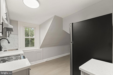 216 Collingdale Ave unit 5, Darby, PA 19023 - photo 5