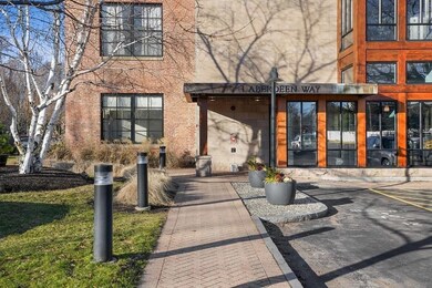 1 Aberdeen Way unit 117, Cambridge, MA 02138 - photo 7