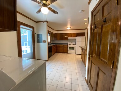 1326 N Eagle St unit A, Naperville, IL 60563 - photo 3