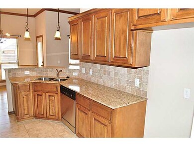 Kitchen. Another view of the beautiful kitchen. En