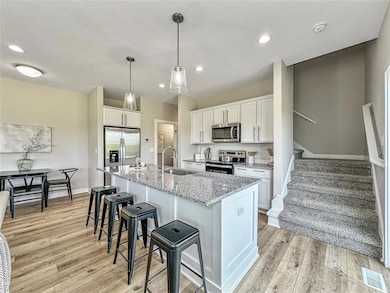 334-358 Harmony Ave, West Des Moines, IA 50266 - photo 4