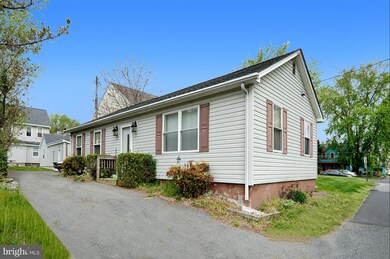 109 S Washington St, Havre de Grace, MD 21078 - photo 2