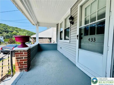 433 S Walnut St unit 435, Slatington, PA 18080 - photo 2